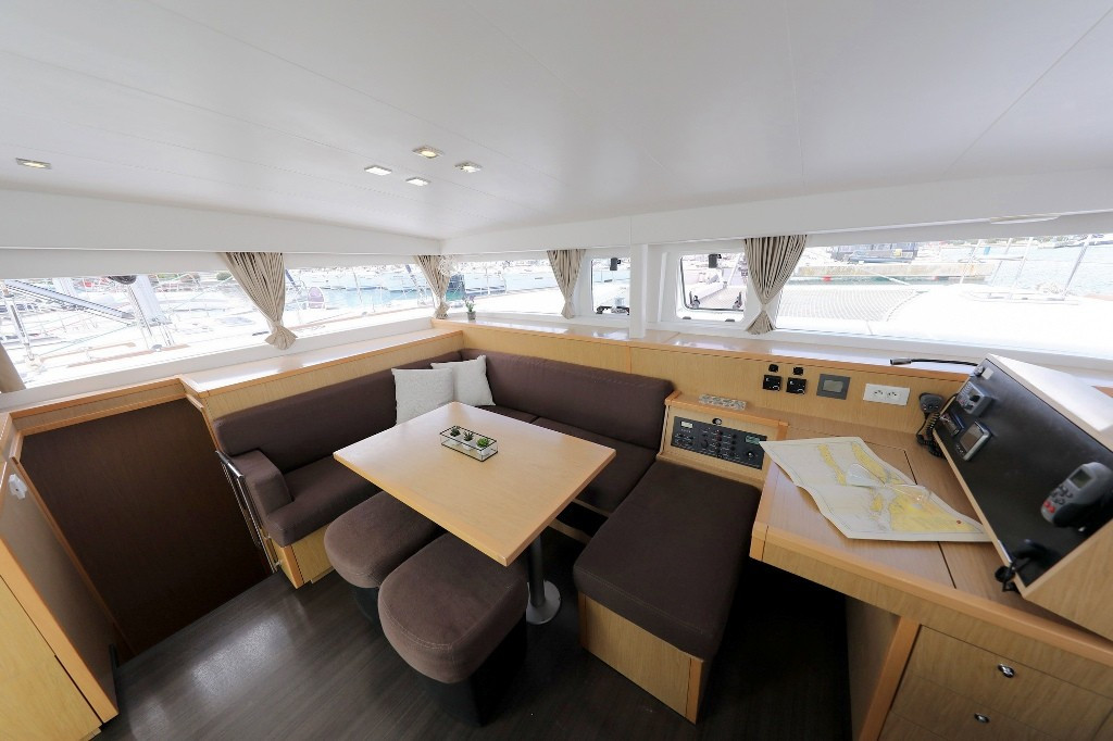 Yacht LAGOON - 400 S2 "Maja V"