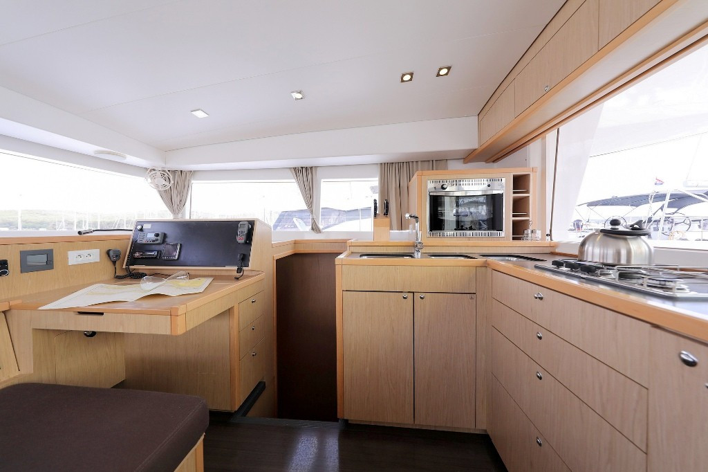 Yacht LAGOON - 400 S2 "Maja V"