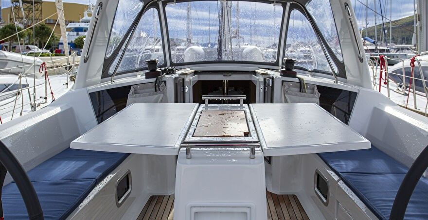 Yacht BENETEAU - Oceanis 38.1 "Bellagio"