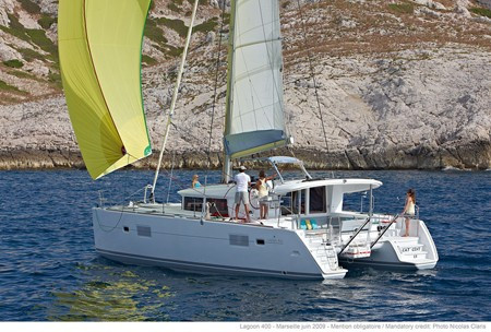 Yacht LAGOON - 400 S2 "Miss Moneypenny"