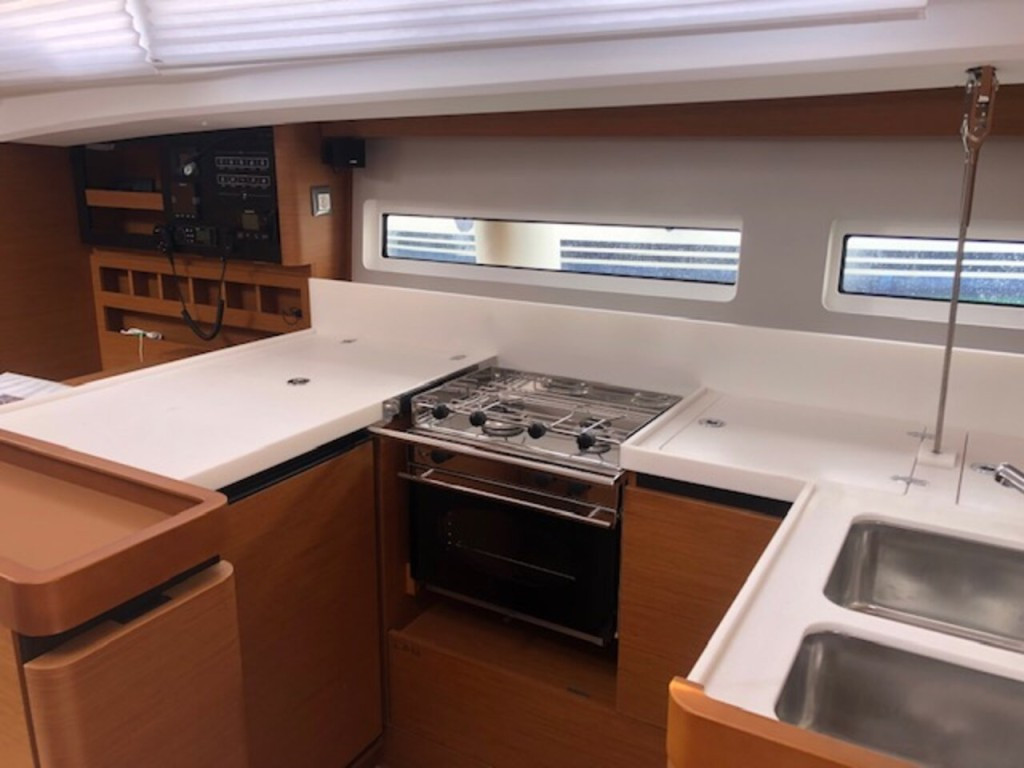 Yacht JEANNEAU - Sun Odyssey 440 "Stardust"