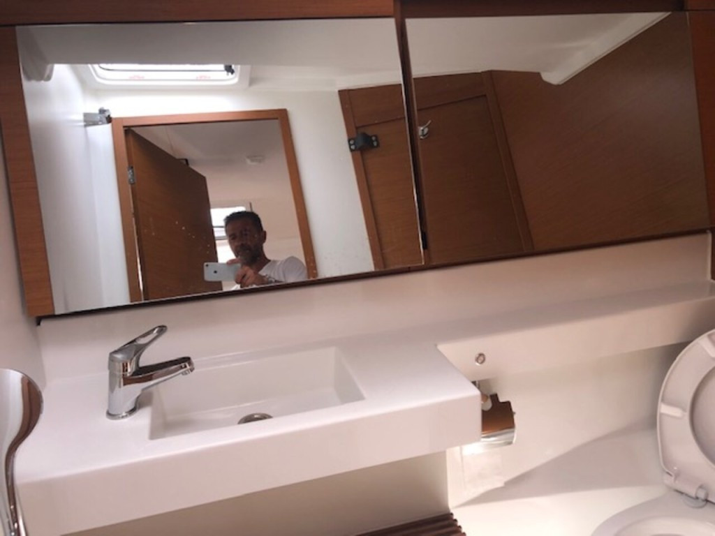 Yacht JEANNEAU - Sun Odyssey 440 "Stardust"