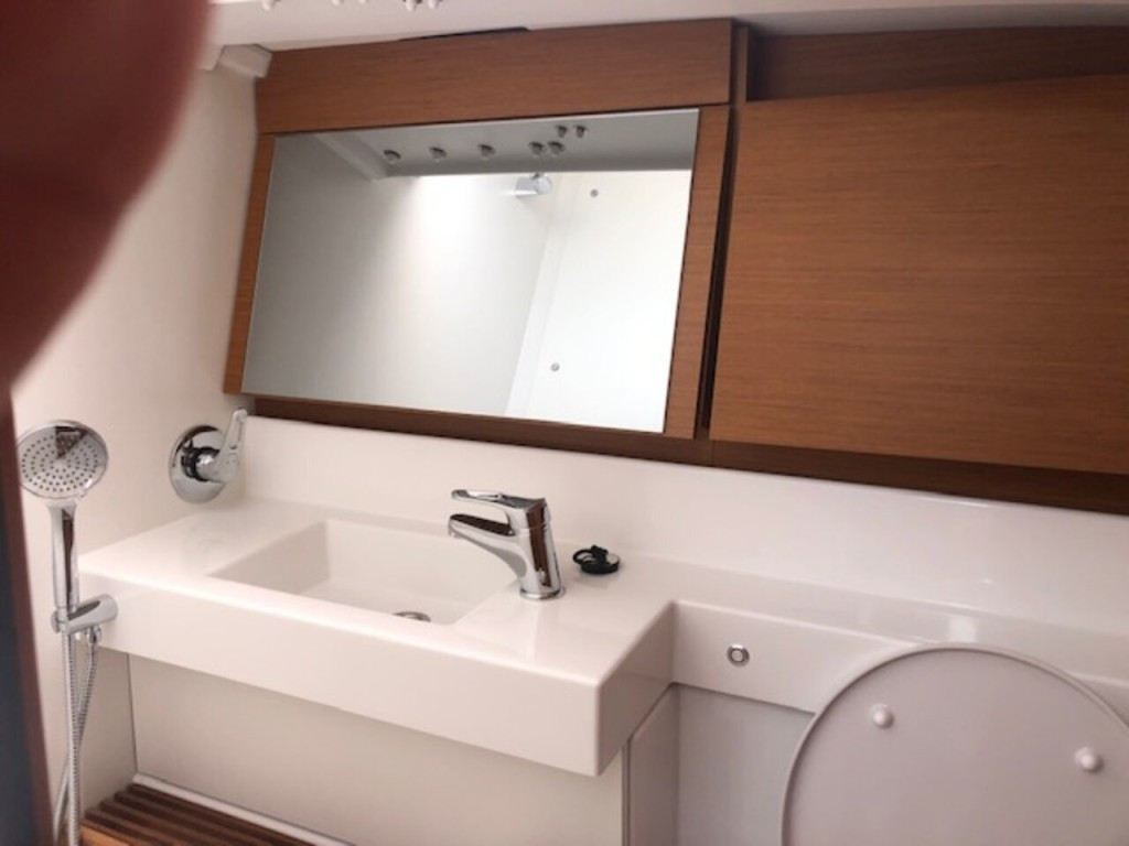 Yacht JEANNEAU - Sun Odyssey 440 "Stardust"