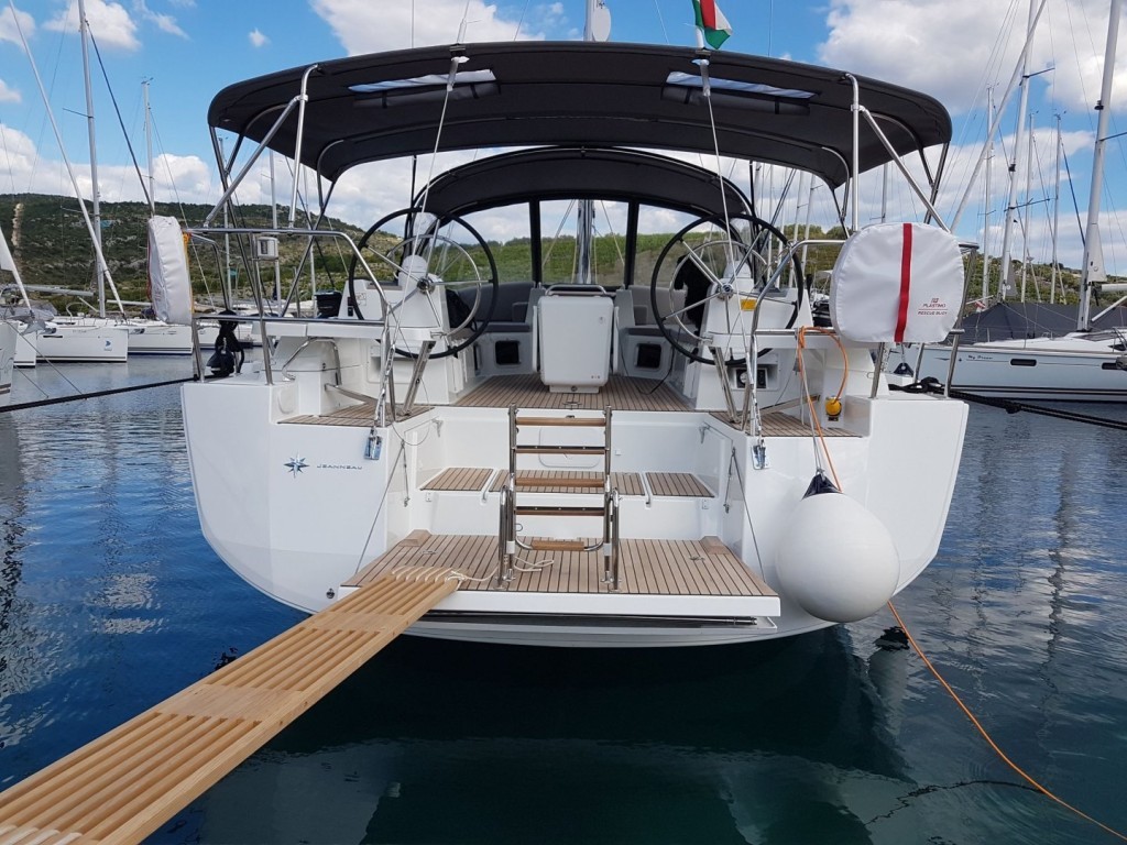 Yacht JEANNEAU - 54 "Blue Dream"