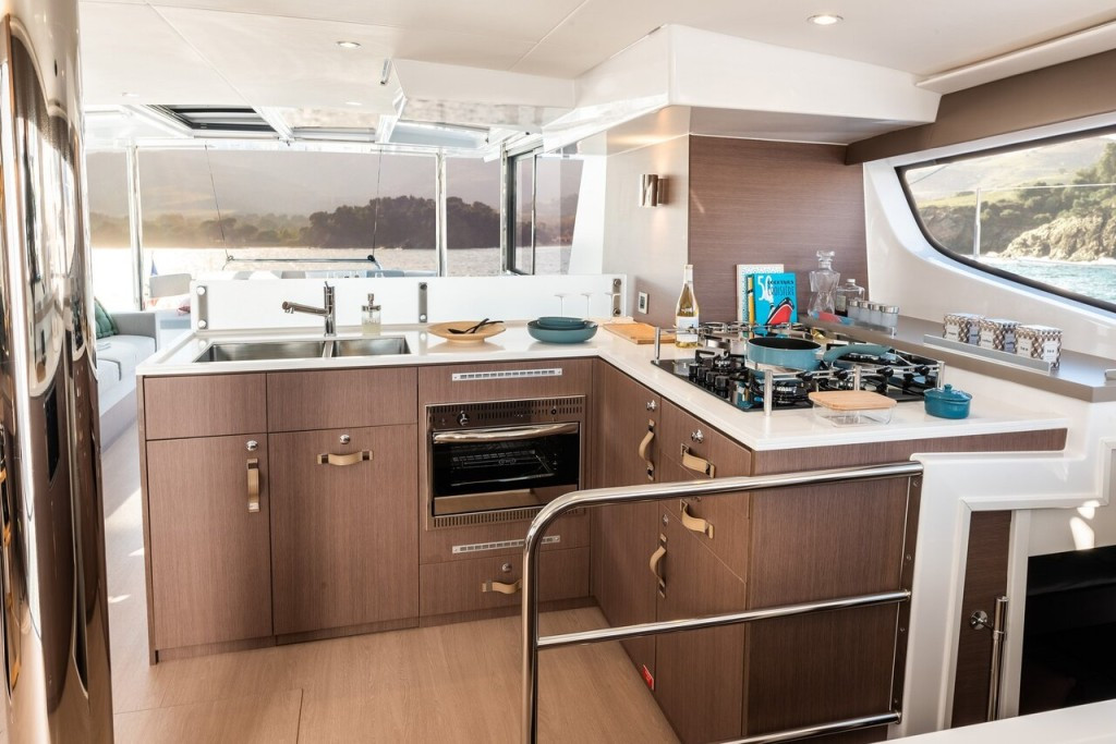 Yacht CATANA - Bali 4.6 "Triton"