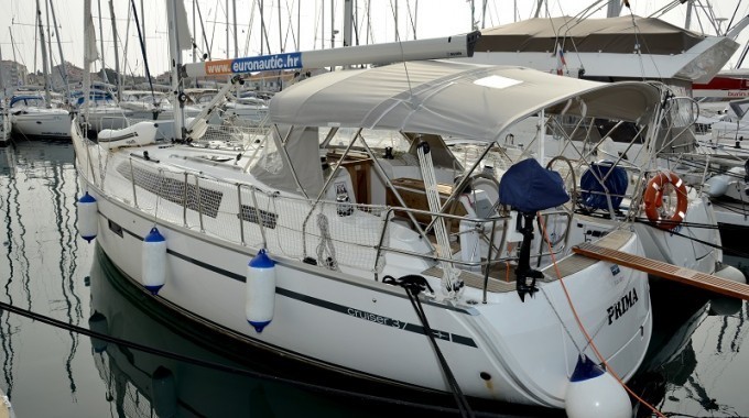 Yacht BAVARIA - Cruiser 37 "Prima"