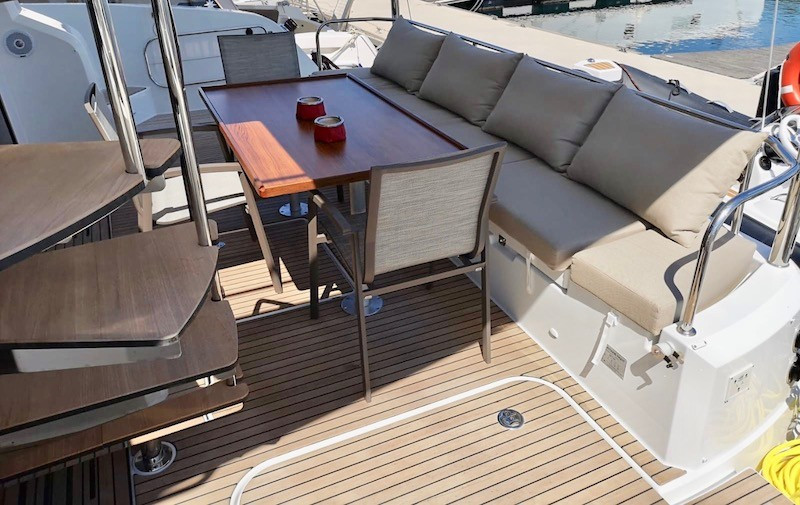 Yacht FOUNTAINE PAJOT - MY 44 "Alpha Centauri"