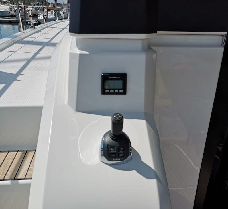 Yacht FOUNTAINE PAJOT - MY 44 "Alpha Centauri"