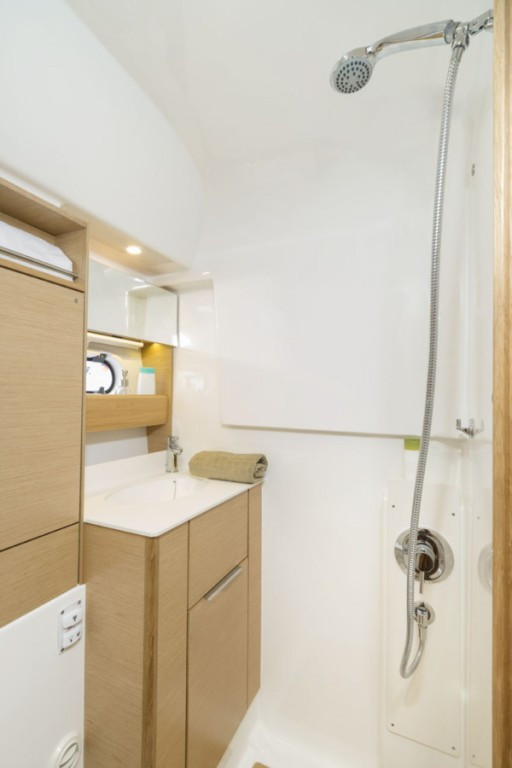 Yacht BAVARIA - S33 HT "Smiley"