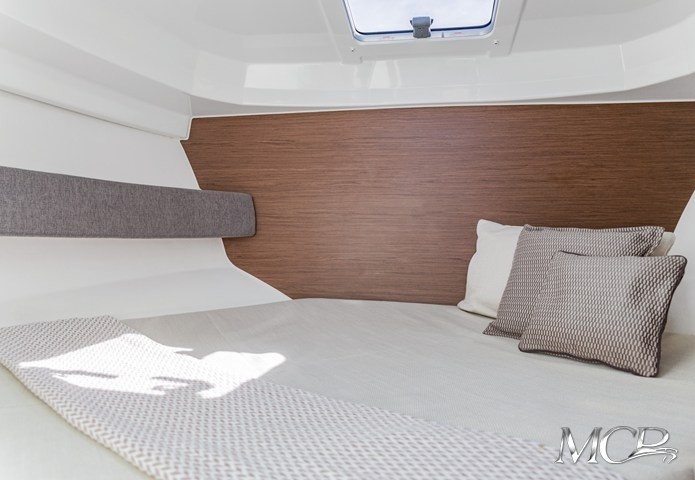 Yacht BENETEAU - Antares 8 OB "450 KK"