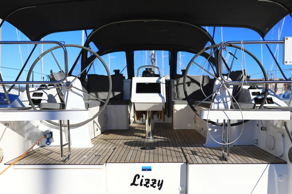 Yacht BAVARIA - C42 "Lizzy"
