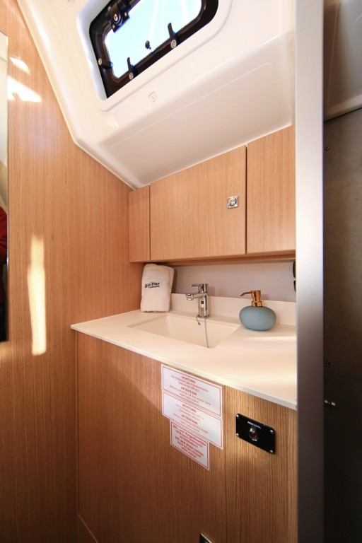 Yacht BAVARIA - C42 "Lizzy"