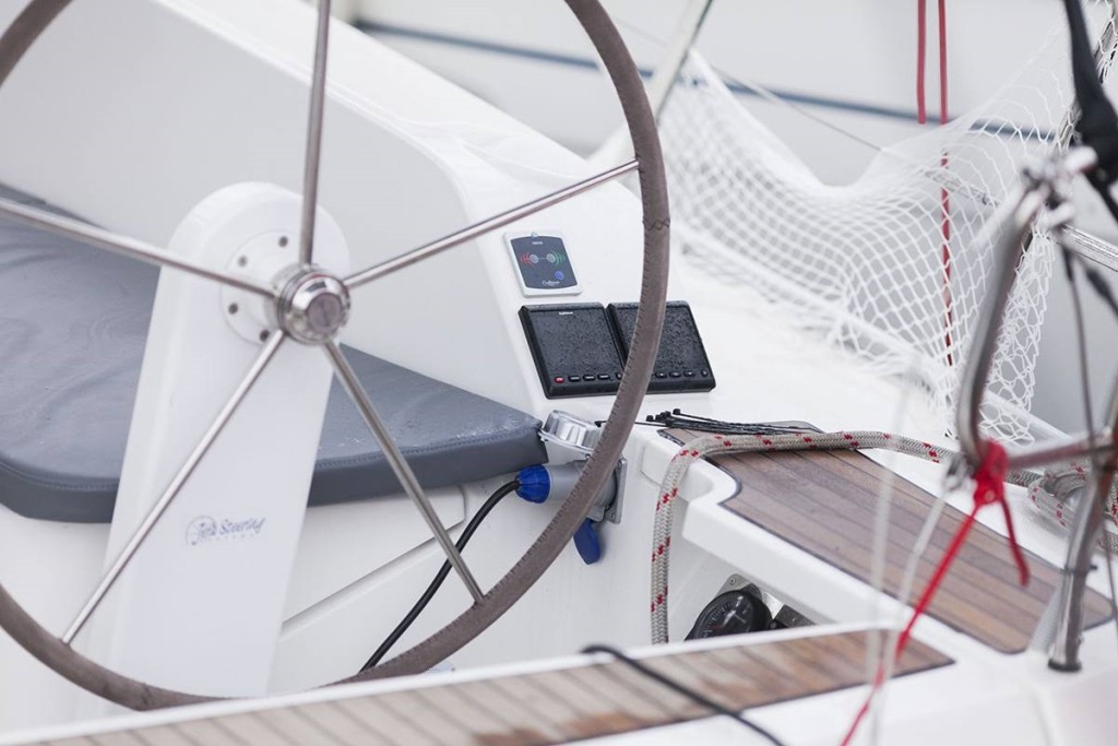 Yacht BAVARIA - Cruiser 41 "Yvonne"