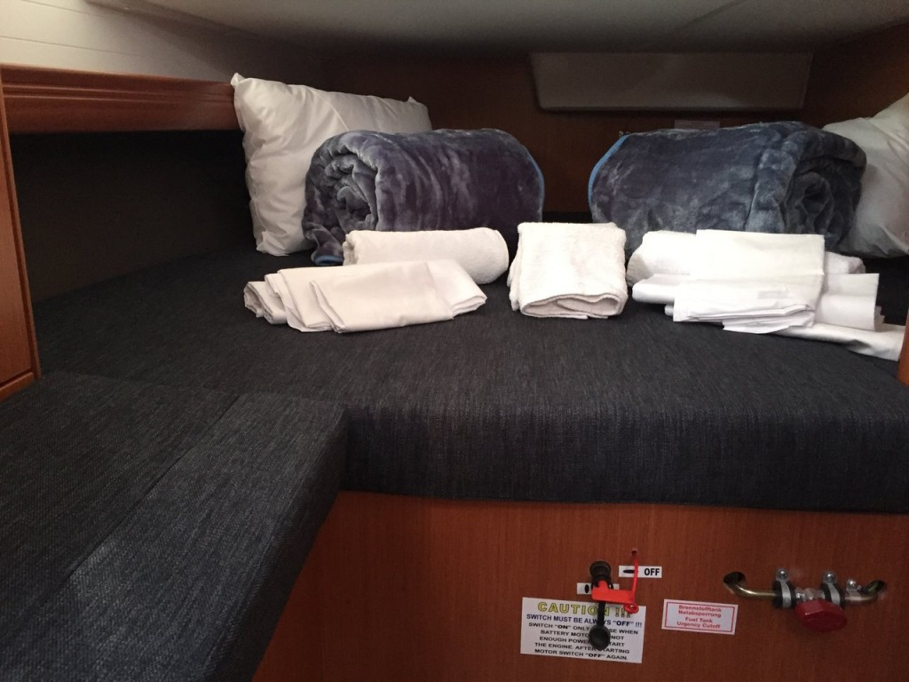 Yacht BAVARIA - Cruiser 41 "Yvonne"