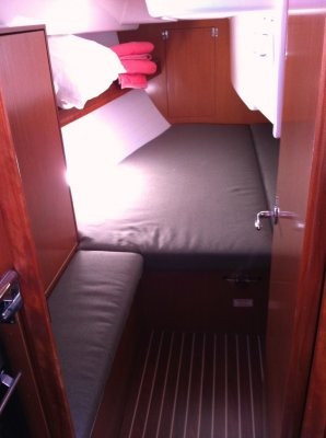 Yacht BAVARIA - Cruiser 32 "Izar"