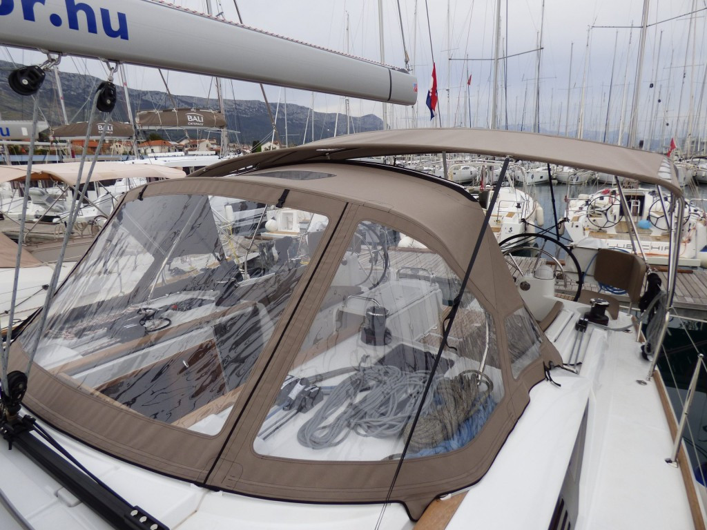 Yacht JEANNEAU - Sun Odyssey 519 "Geronimo"