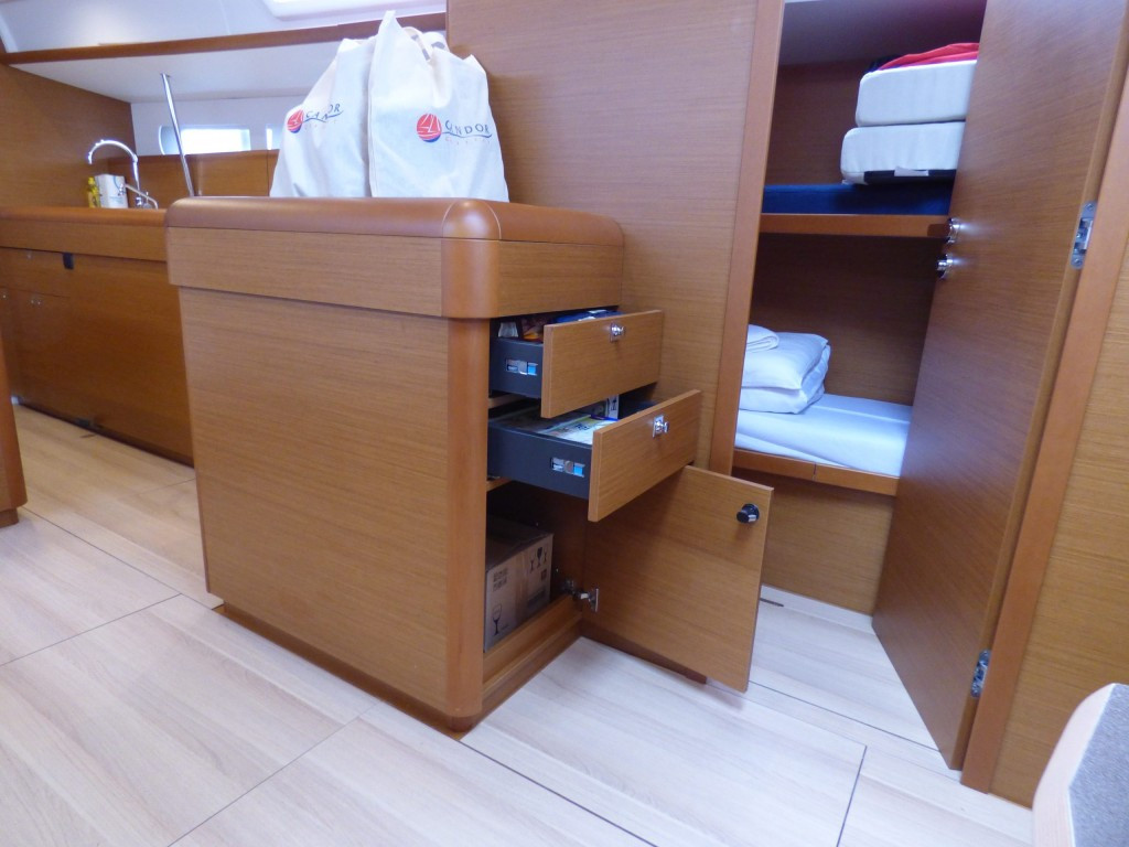 Yacht JEANNEAU - Sun Odyssey 519 "Geronimo"