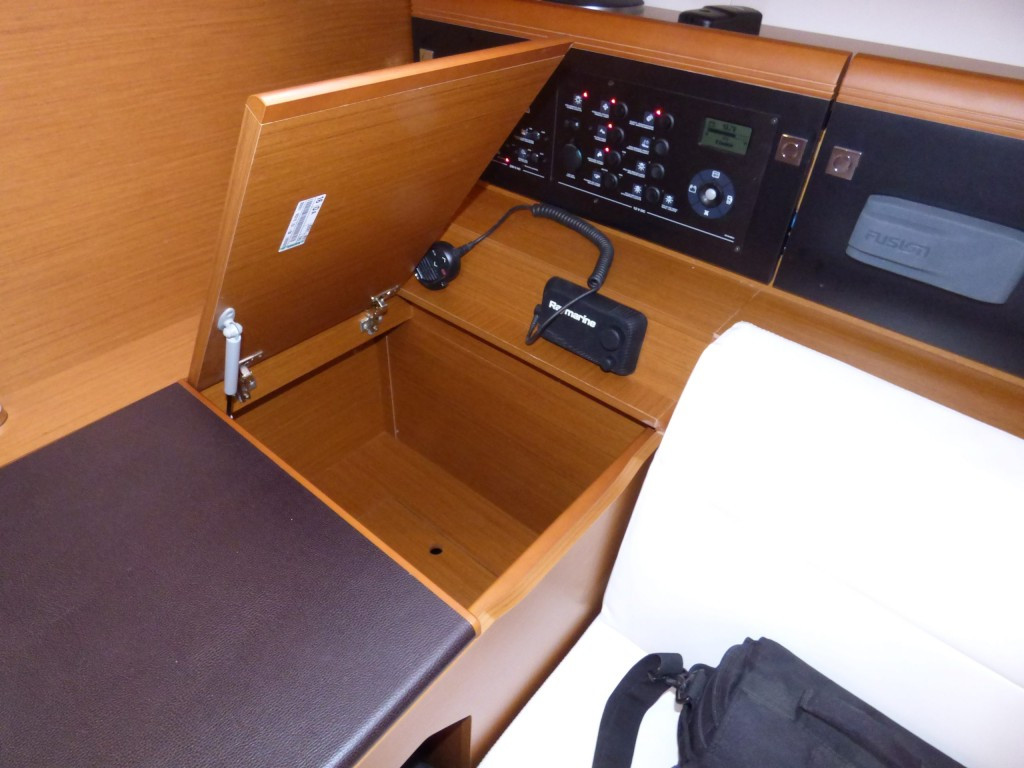 Yacht JEANNEAU - Sun Odyssey 519 "Geronimo"