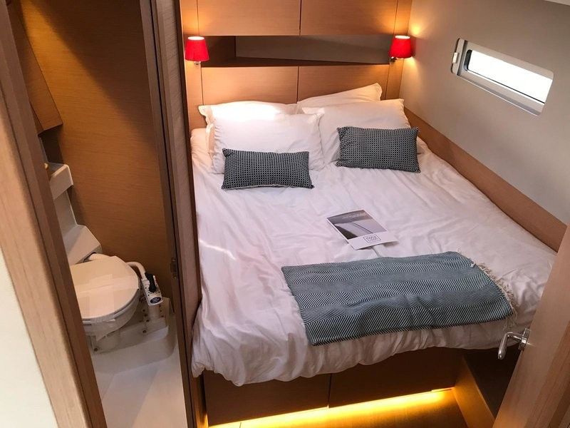 Yacht JEANNEAU - Sun Odyssey 410 "Feel the Magic"