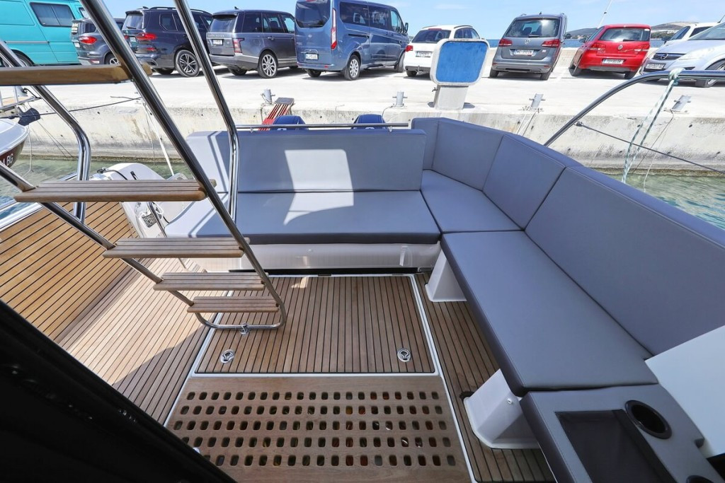 Yacht BENETEAU - Antares 11 Fly OB "Solis"