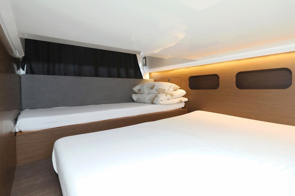 Yacht BENETEAU - Antares 11 Fly OB "Solis"