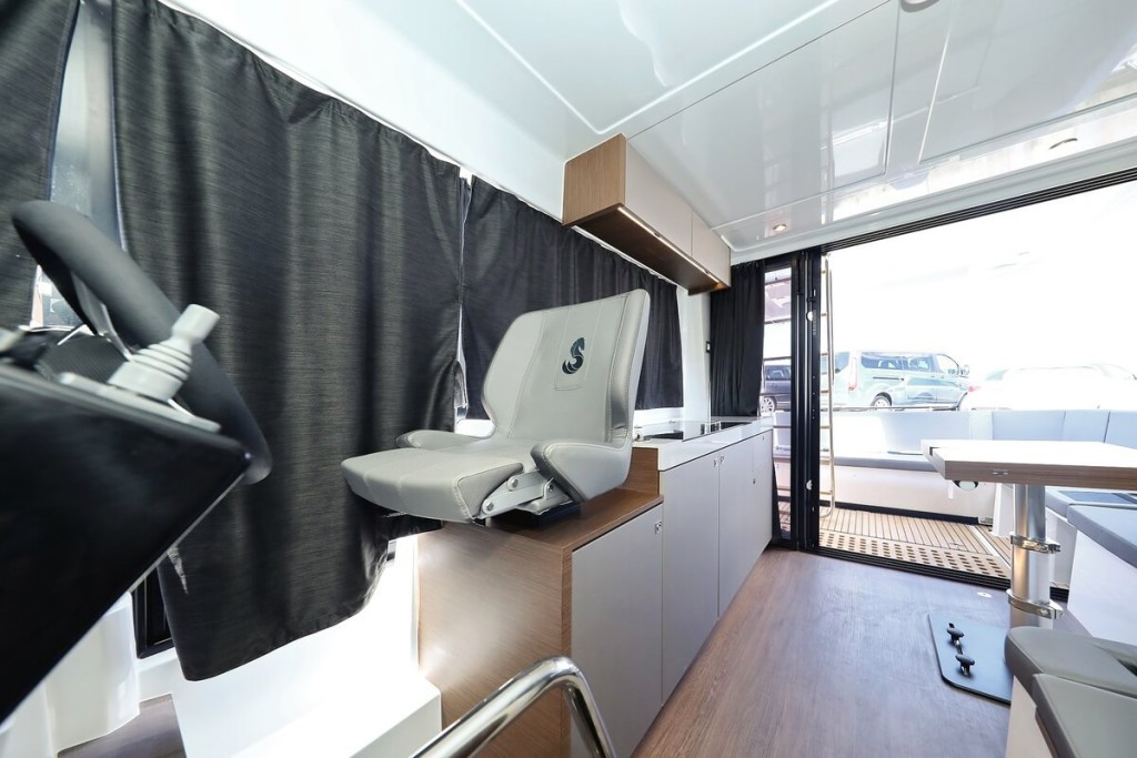 Yacht BENETEAU - Antares 11 Fly OB "Solis"