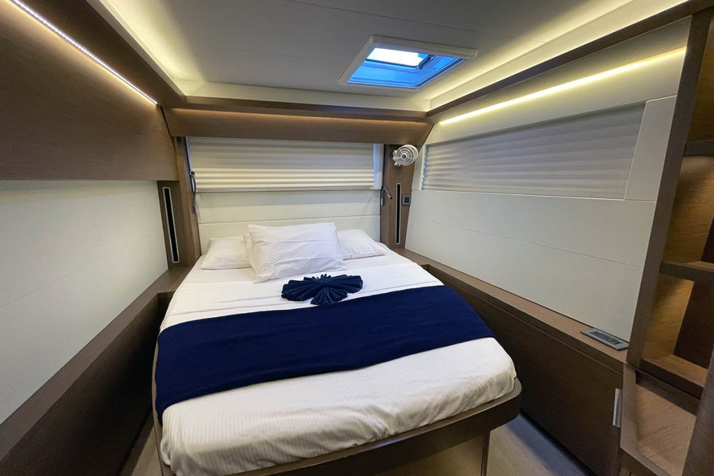 Yacht LAGOON - 50 "Ragnarök"