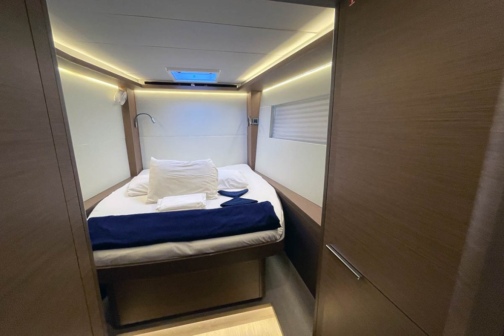 Yacht LAGOON - 50 "Ragnarök"