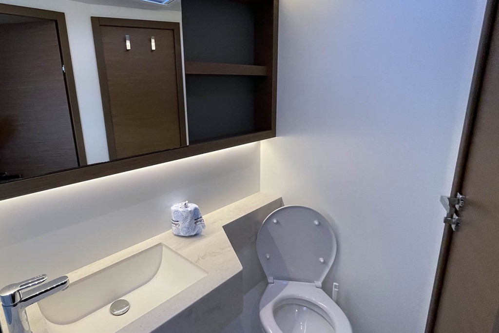 Yacht LAGOON - 50 "Ragnarök"