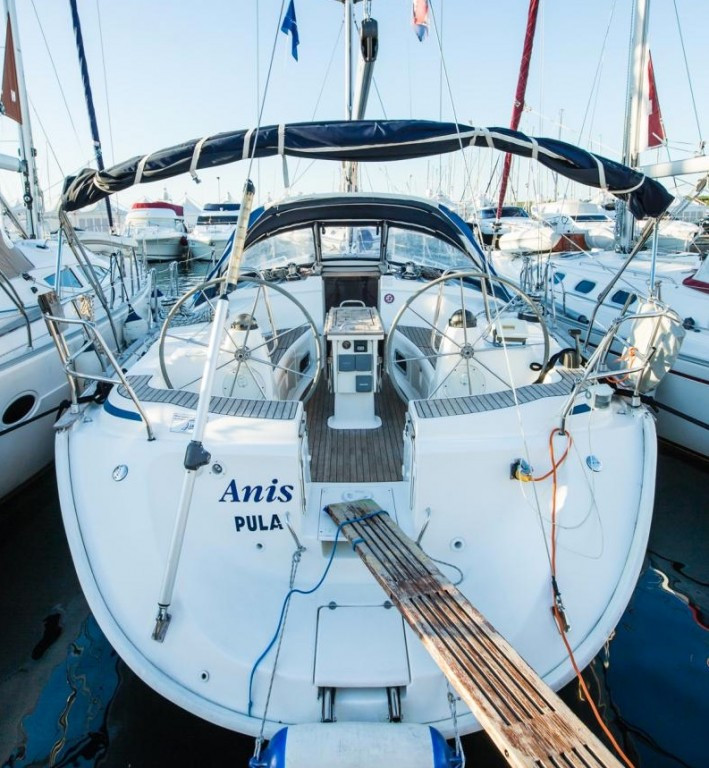 Yacht BAVARIA - 44 "Anis"
