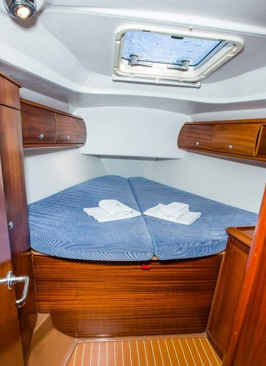 Yacht BAVARIA - 44 "Afrodita"