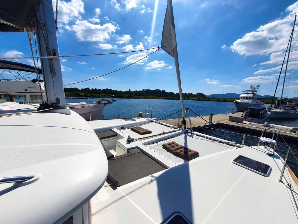 Yacht LAGOON - 450 F "For Sail"