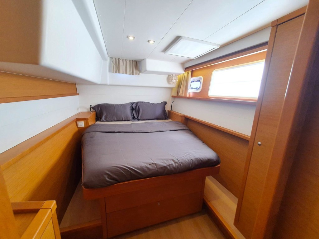 Yacht LAGOON - 450 F "For Sail"