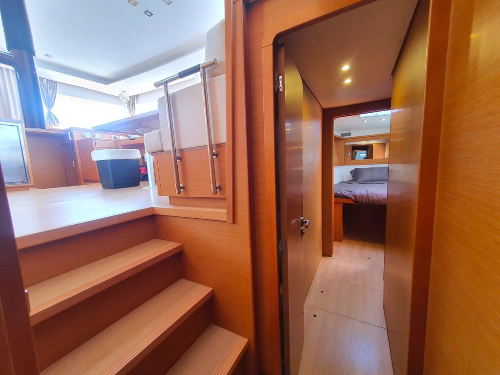 Yacht LAGOON - 450 F "For Sail"