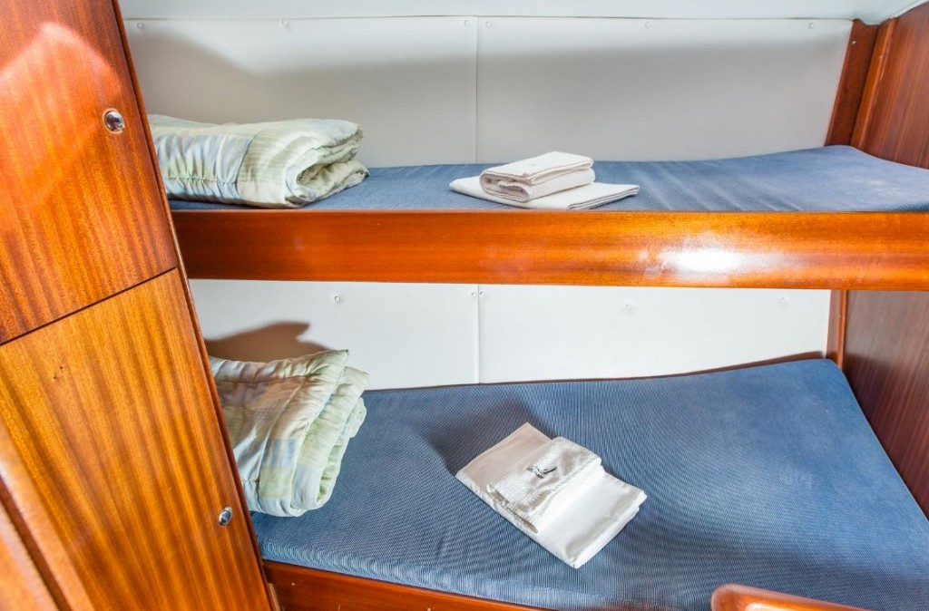 Yacht BAVARIA - 44 "Afrodita"