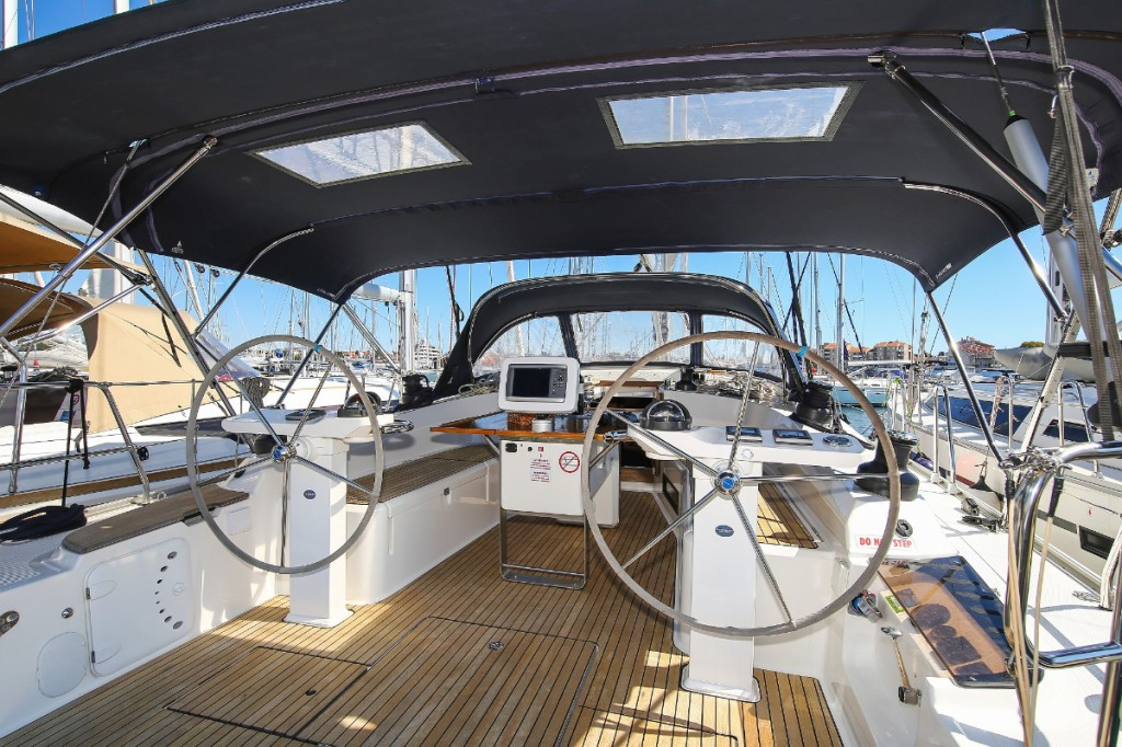 Yacht BAVARIA - Cruiser 45 "Wolke 7"