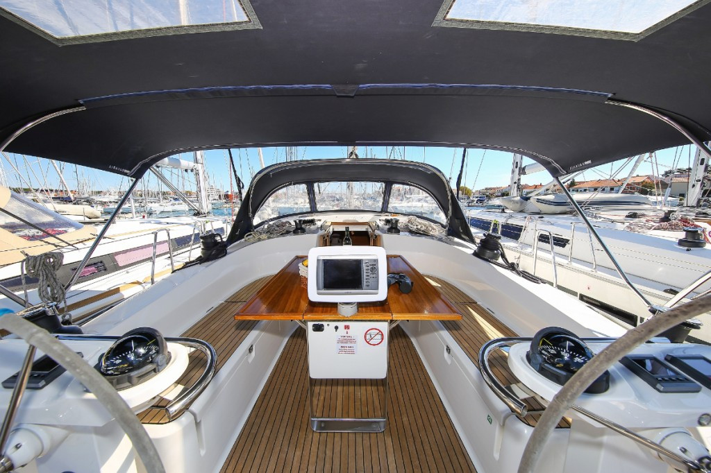 Yacht BAVARIA - Cruiser 45 "Wolke 7"