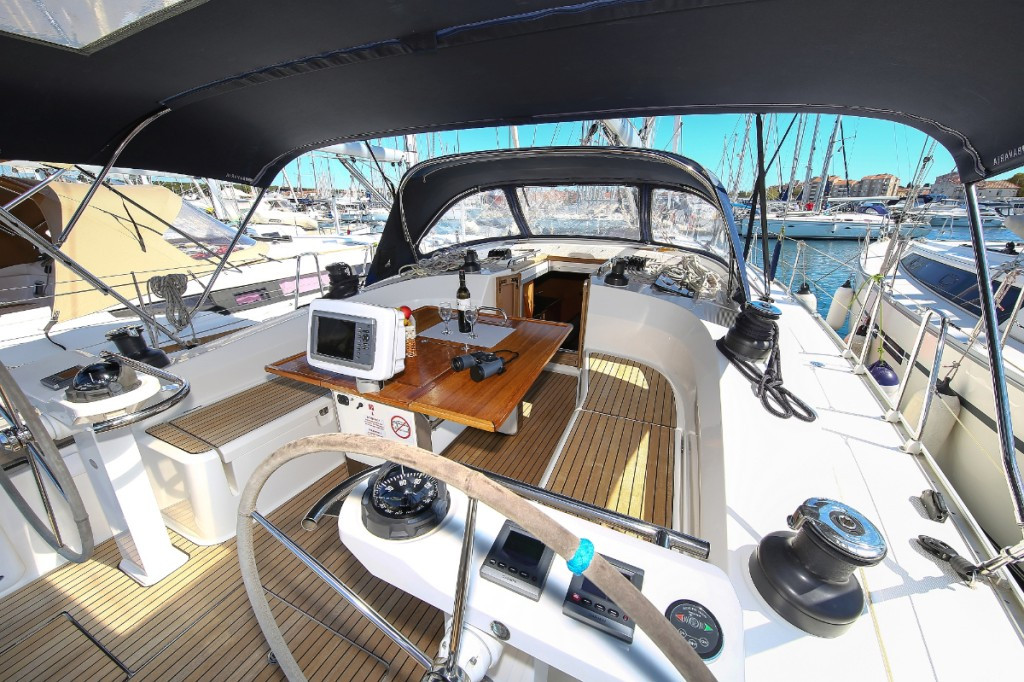 Yacht BAVARIA - Cruiser 45 "Wolke 7"