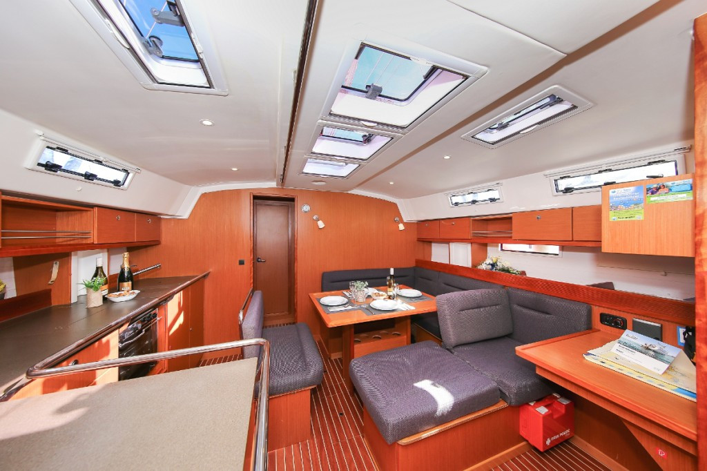 Yacht BAVARIA - Cruiser 45 "Wolke 7"