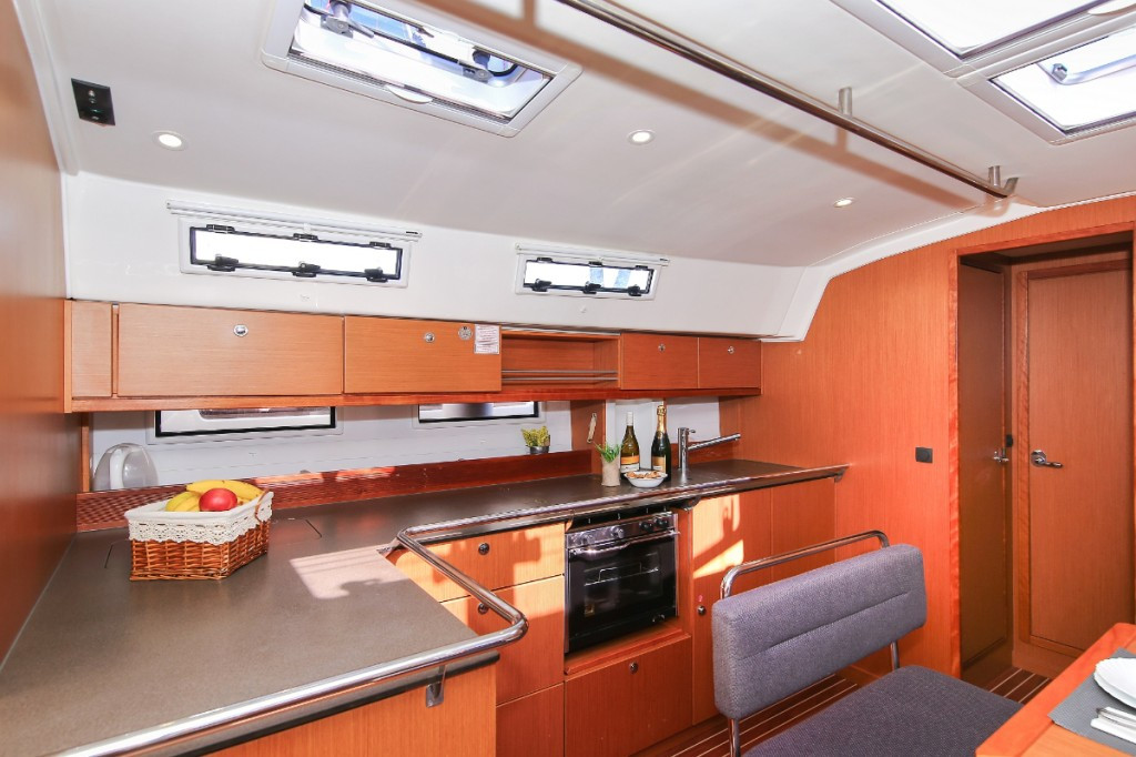 Yacht BAVARIA - Cruiser 45 "Wolke 7"