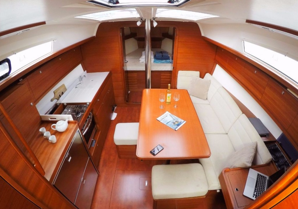 Yacht DUFOUR - 382 Grand Large "Justin"