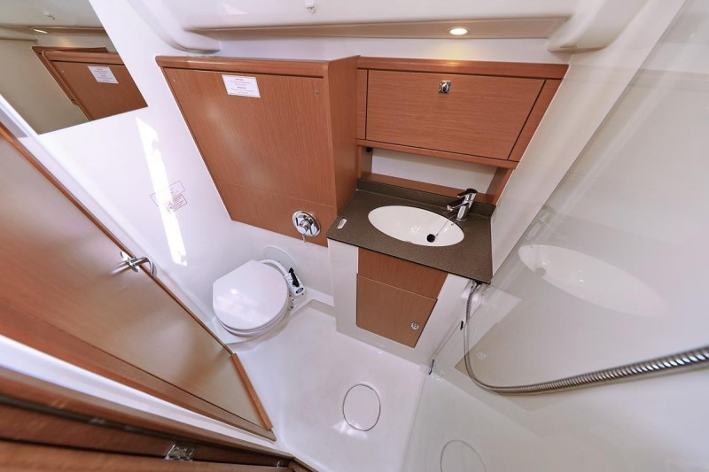 Yacht BAVARIA - Cruiser 51 "Bonnytta"