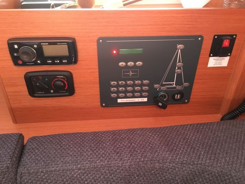 Yacht BAVARIA - Cruiser 46 "Sputnik"