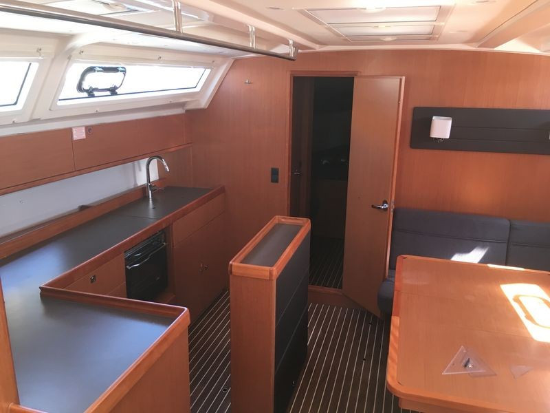 Yacht BAVARIA - Cruiser 46 "Sputnik"