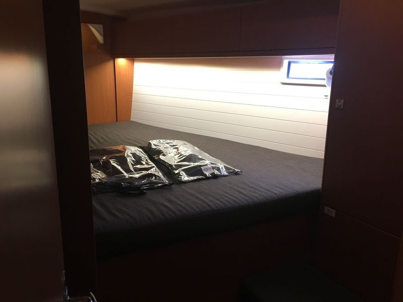 Yacht BAVARIA - Cruiser 46 "Sputnik"