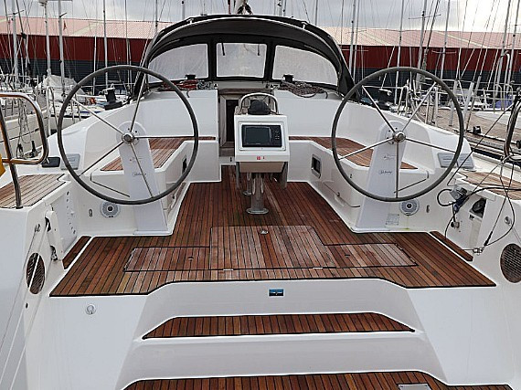 Yacht BAVARIA - Cruiser 46 "Ocean Breeze"