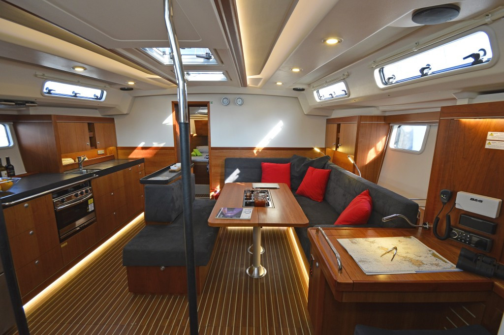 Yacht HANSE - 505 "Artina"