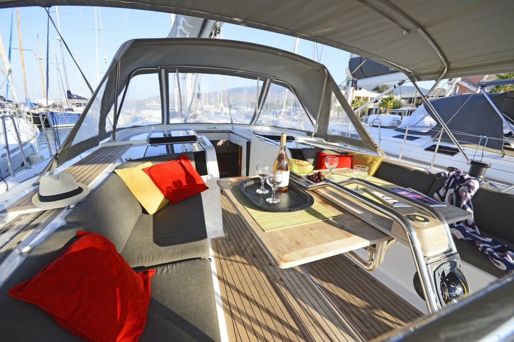 Yacht HANSE - 505 "Artina"