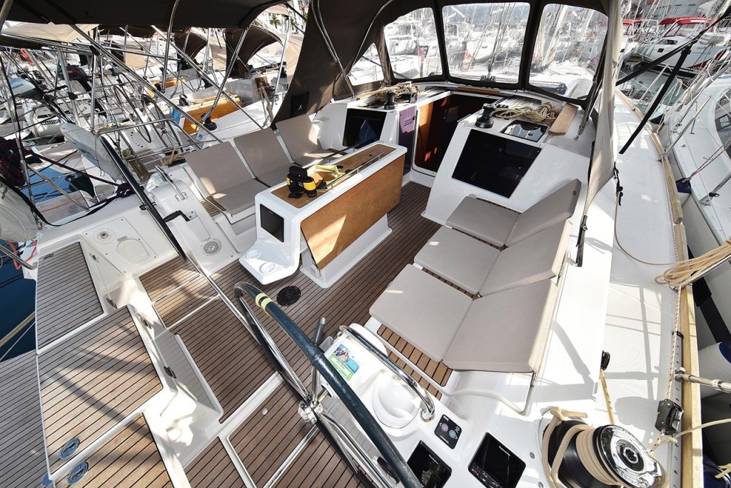 Yacht DUFOUR - 412 Grand Large "Seaside"