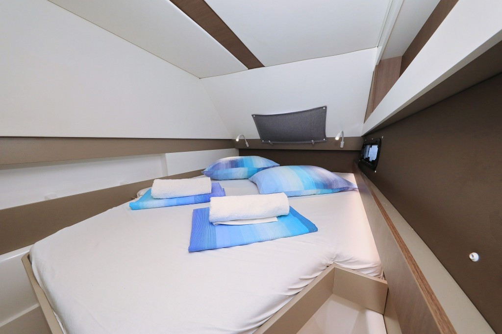 Yacht CATANA - Bali 4.1 "Avaler"